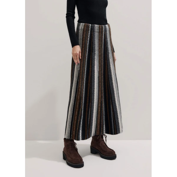 Me and Em Textured Stitch Skirt