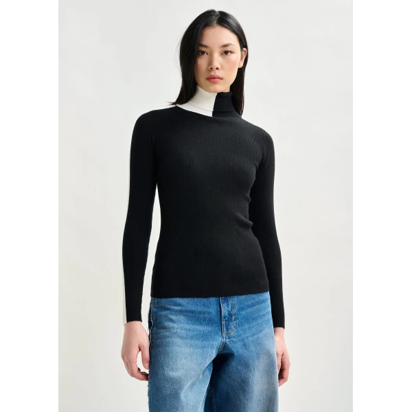 Essentiel Antwerp Black and white two-tone wool-blend turtleneck sweater - Essentiel Antwerp Knitwear - Colorful Belgian Design - Shop at Luxury Shoes 