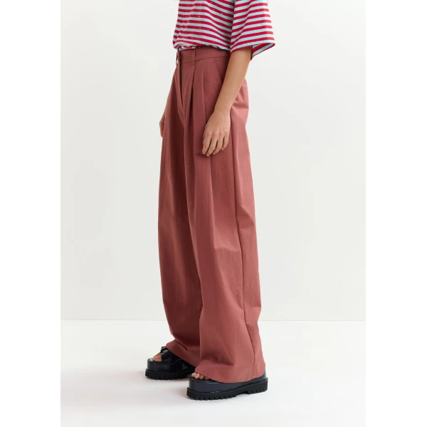 Essentiel Antwerp Burned orange pleated wide-leg pants - Essentiel Antwerp Pants - Colorful Belgian Design - Shop at Luxury Shoes 