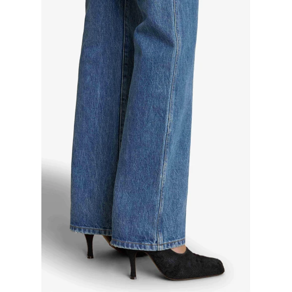 Elevate your elegance in this Khaite Pants   from the 2025 resort wear edit
