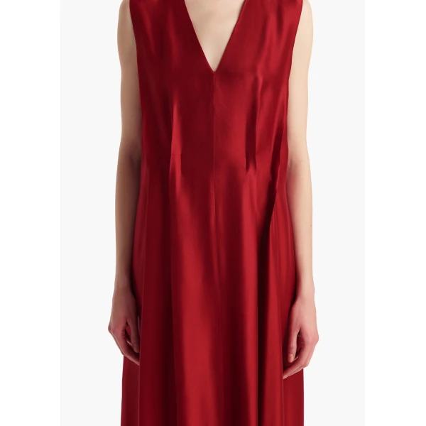 Elevate your elegance in this Khaite Dresses   from the 2025 resort wear edit