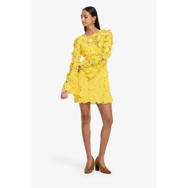 Long sleeve with flared cuff