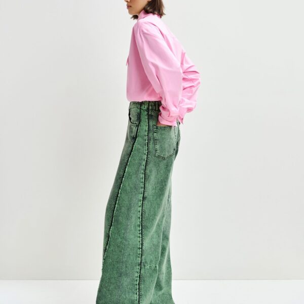 Essentiel Antwerp Light pink cotton shirt with elongated collar and mismatched buttons, view 3