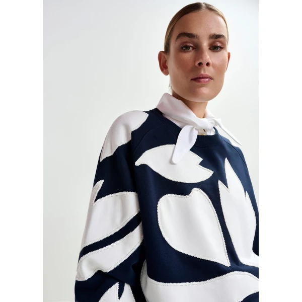 Essentiel Antwerp Navy cotton sweatshirt with white flame appliqués - Essentiel Antwerp Shirts - Colorful Belgian Design - Shop at Luxury Shoes 