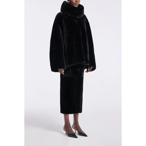 Nour Hammour Knitwear Color | Lodge Decadent Shearling Pull luxury leather Knitwear from Luxury Shoes 