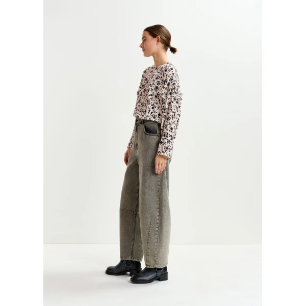 Essentiel Antwerp Off-white and black floral top with ruffle detail - Essentiel Antwerp Tops - Colorful Belgian Design - Shop at Luxury Shoes 