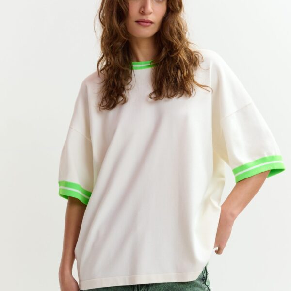 Essentiel Antwerp Off-white knit T-shirt with light green contrasting trim, view 2
