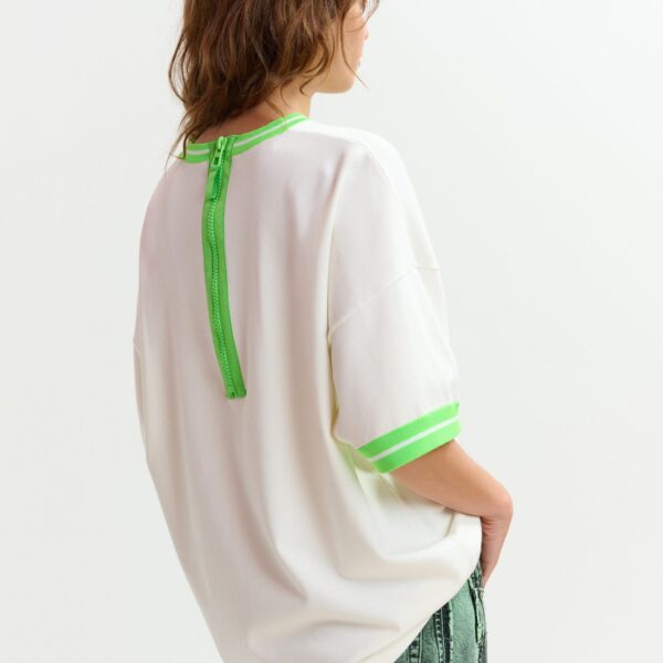 Essentiel Antwerp Off-white knit T-shirt with light green contrasting trim, view 4