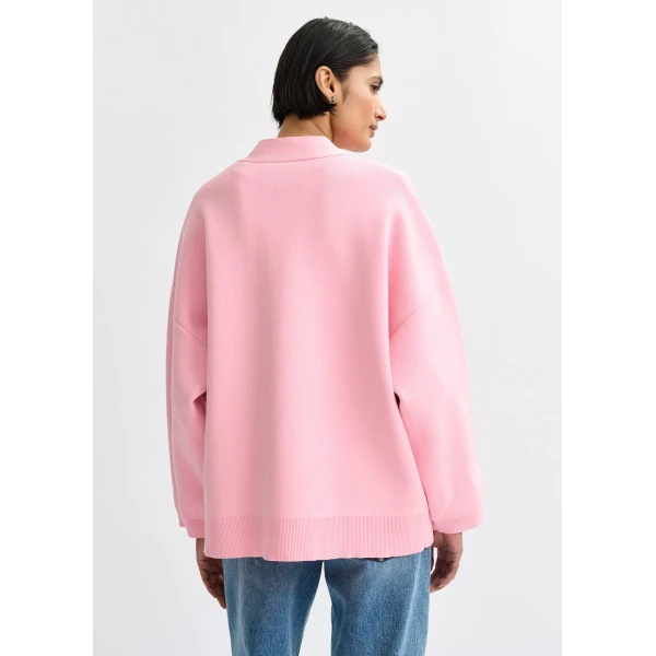Essentiel Antwerp Pink knit cardigan with tonal flower buttons - Essentiel Antwerp Knitwear - Colorful Belgian Design - Shop at Luxury Shoes 