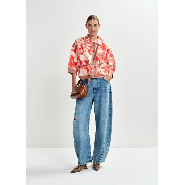 Essentiel Antwerp Red and off-white floral-print knit cardigan with brown contrasting trims - Essentiel Antwerp Knitwear - Colorful Belgian Design - Shop at Luxury Shoes 