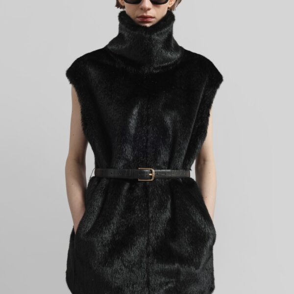 The Frankie Shop Blaire Funnel Neck Top – Black, view 4