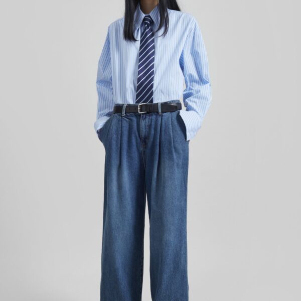The Frankie Shop Buxton Pleated Wide Jeans – Medium Wash, view 5