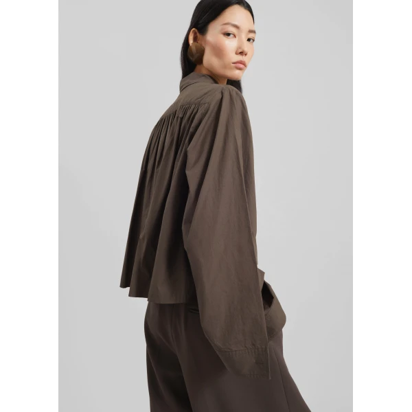 The Frankie Shop Dharoi Adjustable Sleeve Layered Shirt - Brown - Oversized Minimalist Tops in Brown - Shop at Luxury Shoes 