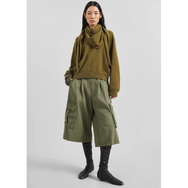The Frankie Shop Dorva Cargo Bermuda Shorts - Pale Olive - Oversized Minimalist Shorts in Green - Shop at Luxury Shoes 