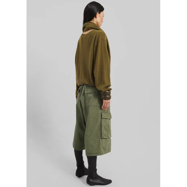 The Frankie Shop Dorva Cargo Bermuda Shorts - Pale Olive - Oversized Minimalist Shorts in Green - Shop at Luxury Shoes 