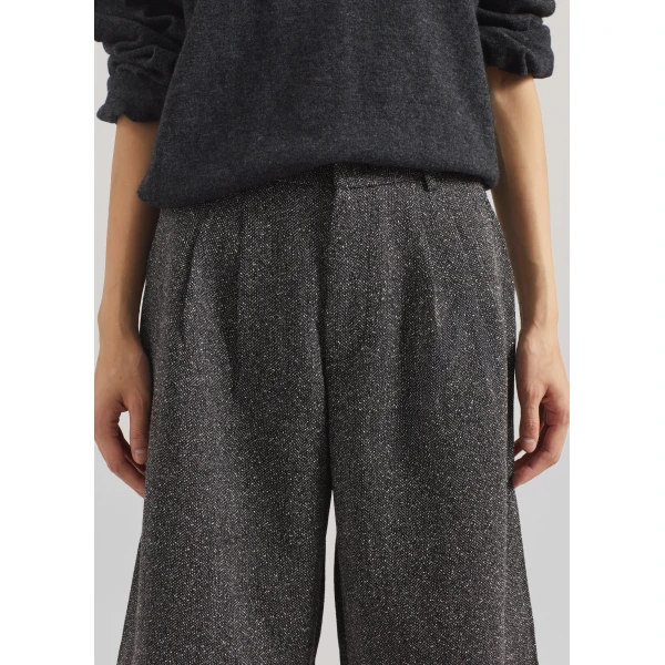 The Frankie Shop Dunley Bermuda Shorts - Charcoal Melange - Oversized Minimalist Shorts in Blue - Shop at Luxury Shoes 