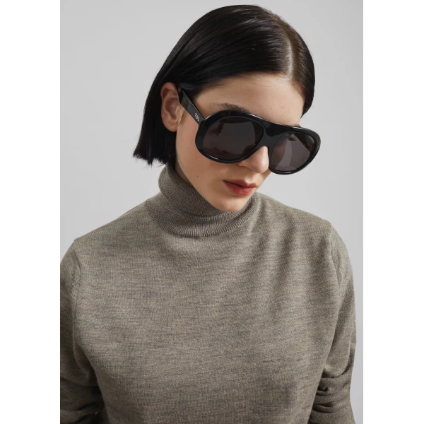 The Frankie Shop Eve Thin Turtleneck Sweater - Taupe - Oversized Minimalist Knitwear in Brown - Shop at Luxury Shoes 