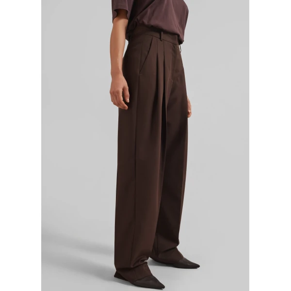 The Frankie Shop Gelso Pleated Twill Trousers - Brown - Oversized Minimalist Pants in Brown - Shop at Luxury Shoes 