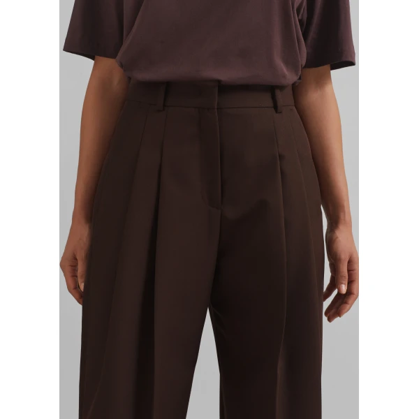 The Frankie Shop Gelso Pleated Twill Trousers - Brown - Oversized Minimalist Pants in Brown - Shop at Luxury Shoes 