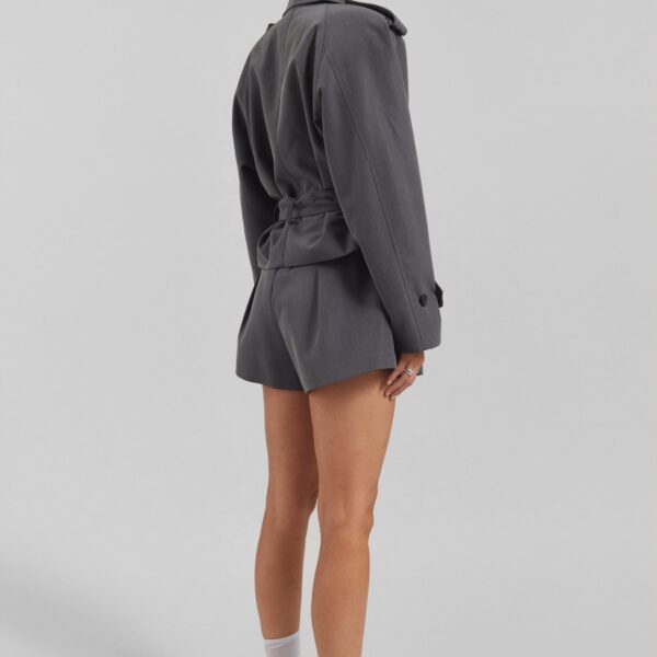The Frankie Shop Kinsley Cropped Trench Jacket – Grey, view 9