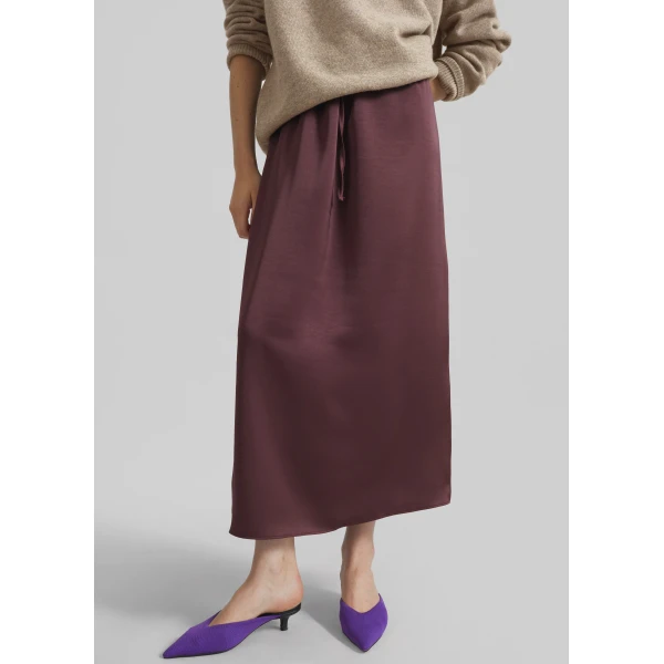 The Frankie Shop Loray Satin Midi Skirt - Burgundy - Oversized Minimalist Skirts in Red - Shop at Luxury Shoes 