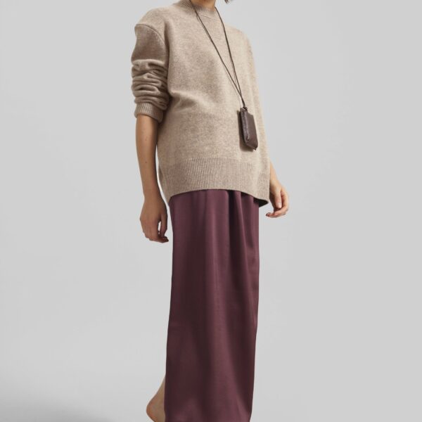 The Frankie Shop Loray Satin Midi Skirt – Burgundy, view 5