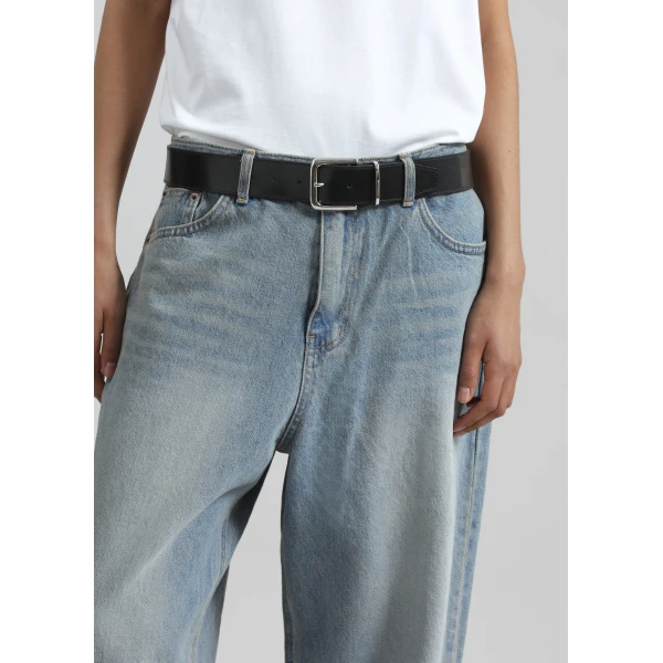 The Frankie Shop Morston Jeans - Light Wash - Oversized Minimalist Pants in Blue - Shop at Luxury Shoes 