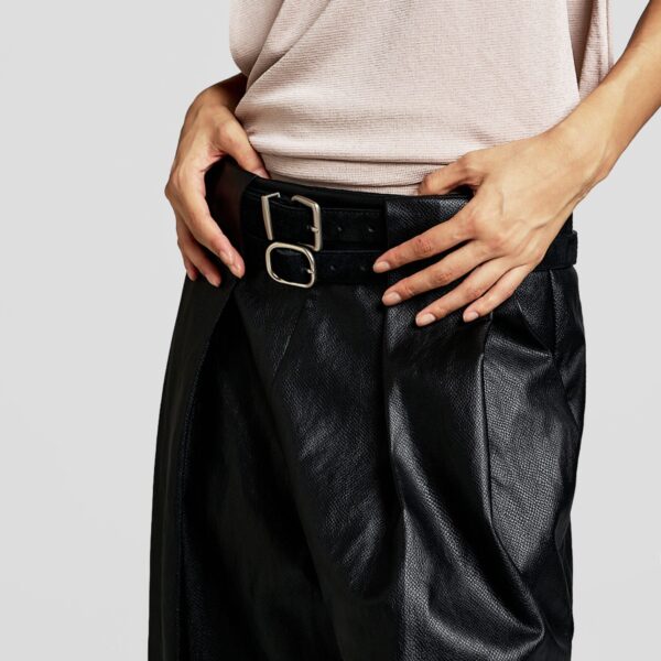 The Frankie Shop Olivet Faux Leather Trousers – Black, view 7