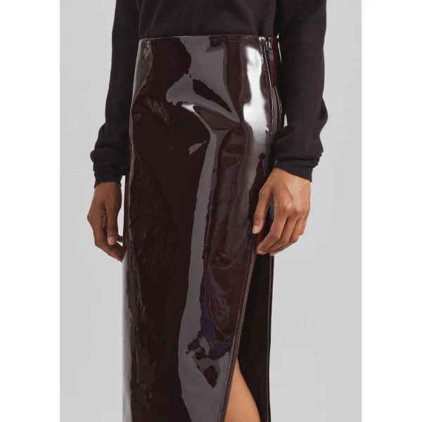 The Frankie Shop Samantha Patent Zip Skirt - Burgundy - Oversized Minimalist Skirts in Red - Shop at Luxury Shoes 