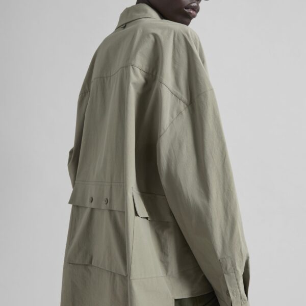 The Frankie Shop Sancey Cargo Pocket Shirt – Olive, view 2