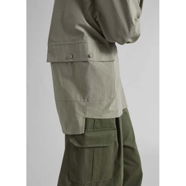 The Frankie Shop Sancey Cargo Pocket Shirt - Olive - Oversized Minimalist Tops in Green - Shop at Luxury Shoes 