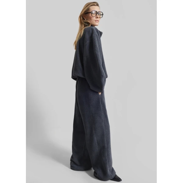 The Frankie Shop Treveray Fleece Sweatpants - Dark Grey - Oversized Minimalist Pants in Grey - Shop at Luxury Shoes 