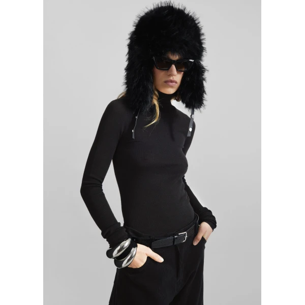 The Frankie Shop Utica Thin Turtleneck Sweater - Black - Oversized Minimalist Knitwear in Black - Shop at Luxury Shoes 