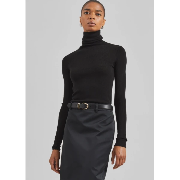 The Frankie Shop Utica Thin Turtleneck Sweater - Black - Oversized Minimalist Knitwear in Black - Shop at Luxury Shoes 