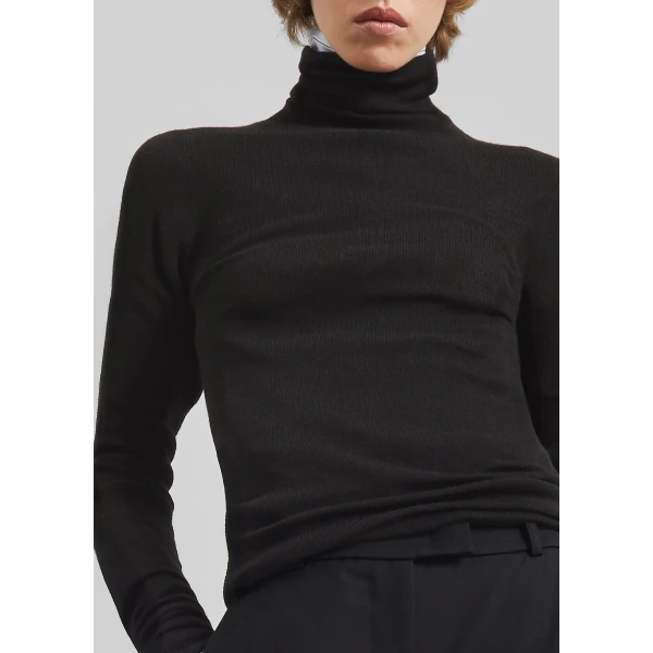 The Frankie Shop Utica Thin Turtleneck Sweater - Black - Oversized Minimalist Knitwear in Black - Shop at Luxury Shoes 
