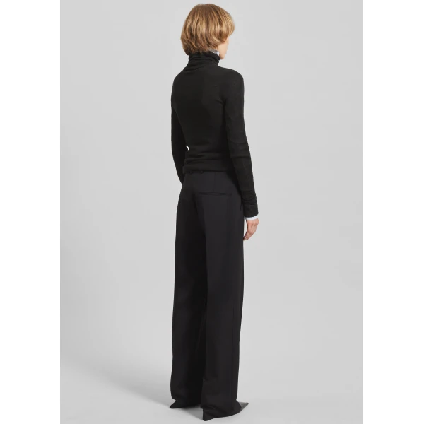 The Frankie Shop Utica Thin Turtleneck Sweater - Black - Oversized Minimalist Knitwear in Black - Shop at Luxury Shoes 