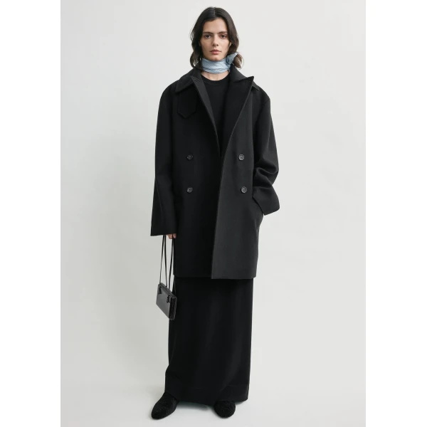 Toteme Coats with minimalist design at Luxury Shoes 