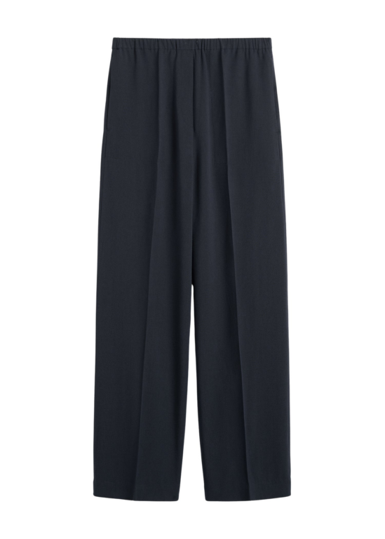Toteme Pants with minimalist design at Luxury Shoes 