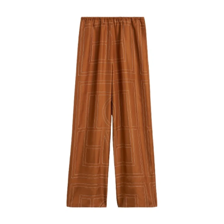 Toteme Loungewear with minimalist design at Luxury Shoes 