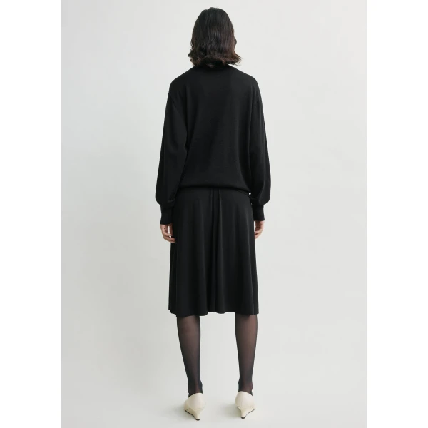 Toteme Skirts with minimalist design at Luxury Shoes 