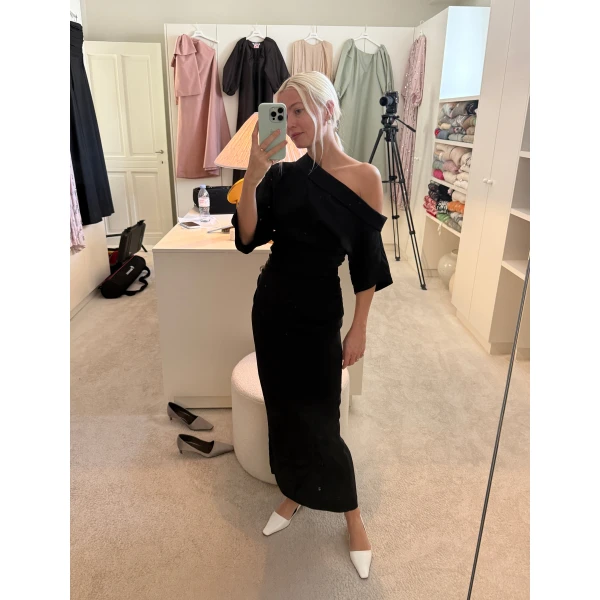 Bernadette dresses