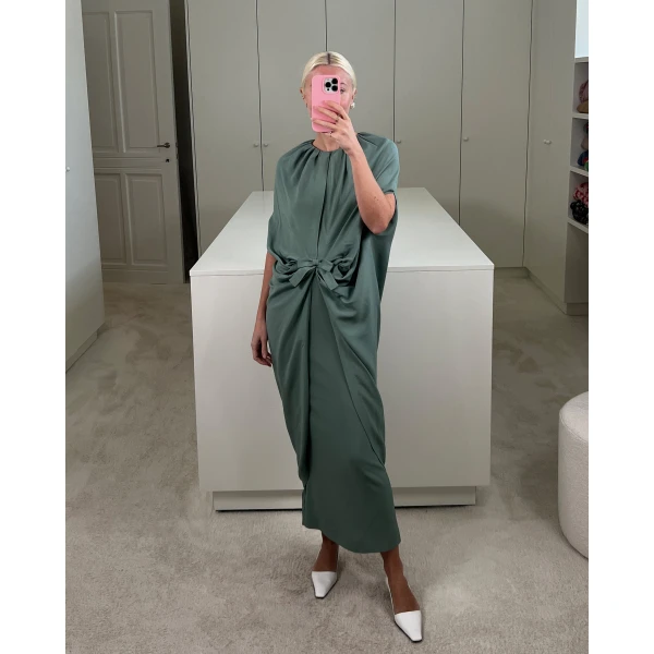 Bernadette dresses