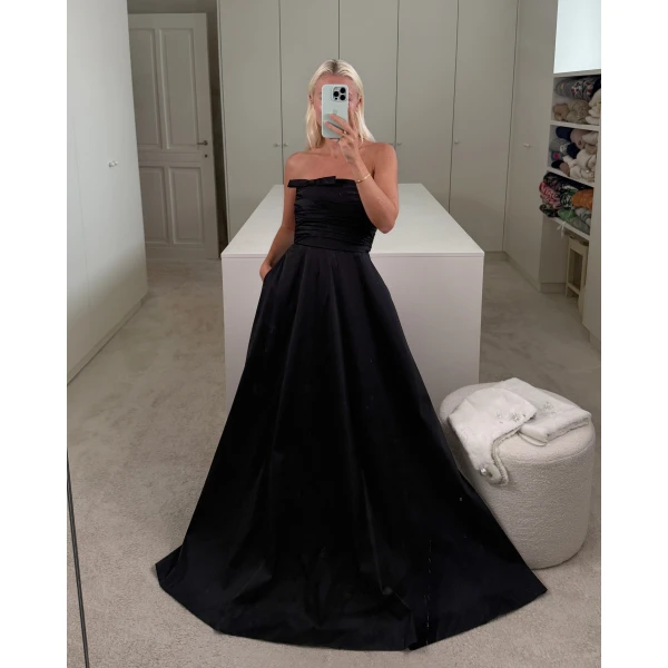 Bernadette dresses