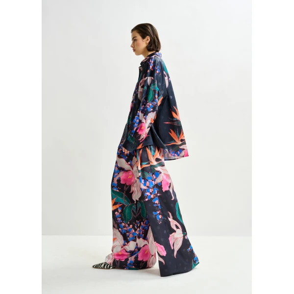 Essentiel Antwerp Black and multicolor oversized shirt with pleated cuffs - Essentiel Antwerp Shirts - Colorful Belgian Design - Shop at Luxury Shoes 