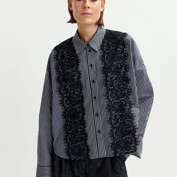 Essentiel Antwerp Black and white oversized striped cotton shirt with lace trims, view 3