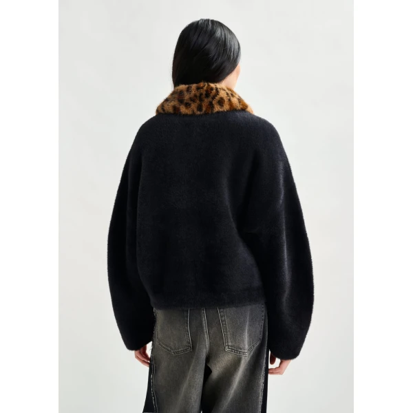 Essentiel Antwerp Black cardigan with removable leopard faux fur collar - Essentiel Antwerp Knitwear - Colorful Belgian Design - Shop at Luxury Shoes 