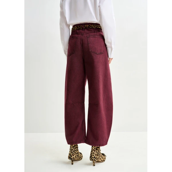 Essentiel Antwerp Burgundy overdyed organic cotton barrel-leg jeans - Essentiel Antwerp Pants - Colorful Belgian Design - Shop at Luxury Shoes 