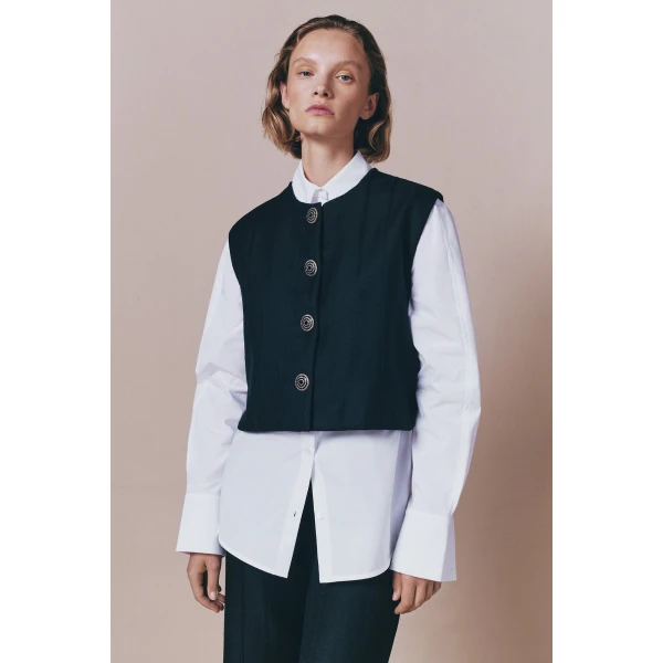 Destree Black buttoned virgin wool sleeveless vest - Destree - Graphic Parisian Fashion - Shop at Luxury Shoes 