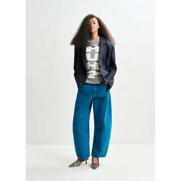 Essentiel Antwerp Grey and white cotton T-shirt with "HUH?"- print and bead embellishments - Essentiel Antwerp Shirts - Colorful Belgian Design - Shop at Luxury Shoes 