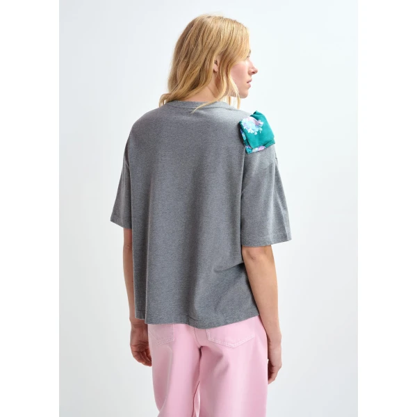 Essentiel Antwerp Grey and white printed cotton T-shirt with turquoise cascading frills - Essentiel Antwerp Shirts - Colorful Belgian Design - Shop at Luxury Shoes 
